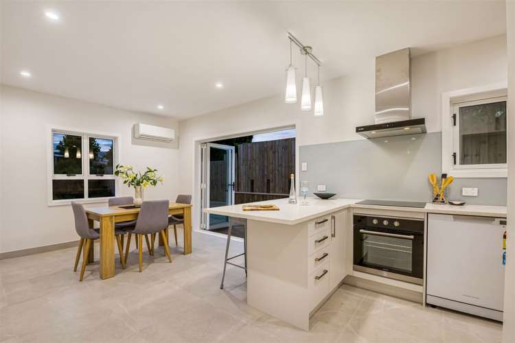 5 Duchess Way Riverhead_3