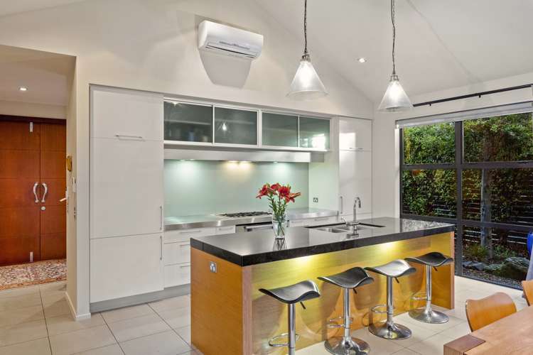 6 Reading Court Jacks Point_4