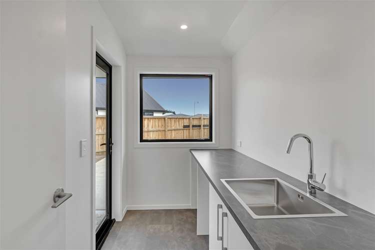 19 Silverstone Loop Rolleston_15