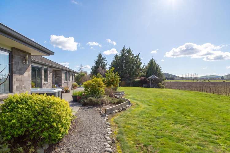 244 Dakins Road East Taratahi_21