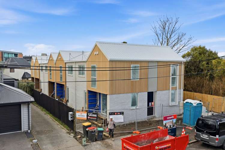 1-4/23 Dickens Street Addington_10