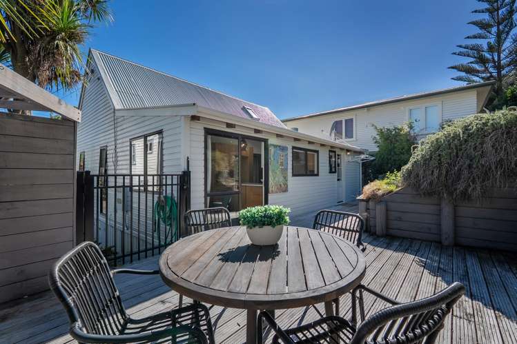 27 Hastings Parade Devonport_14