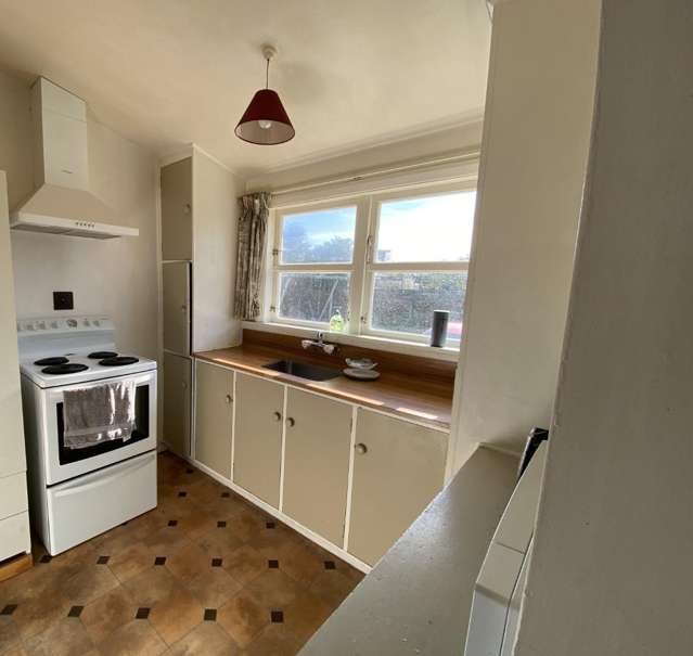 2/65A Murphys Road 1920_1