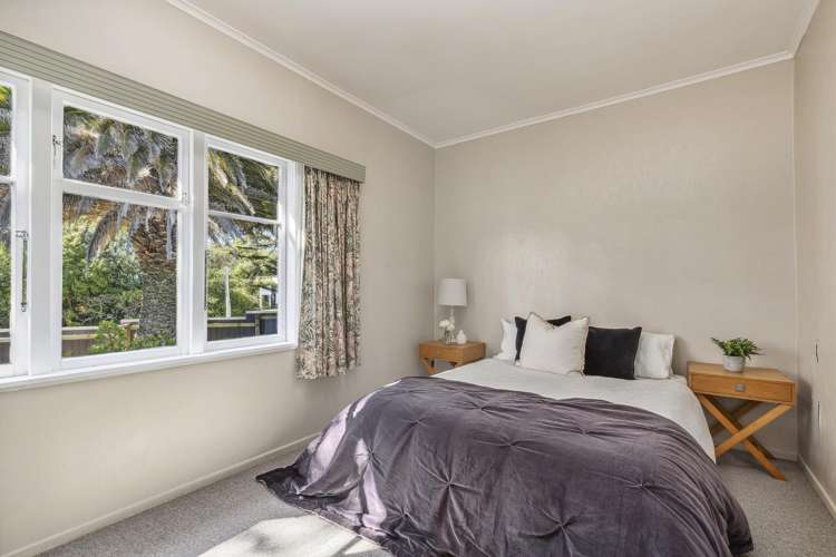 5 Champion Street Porirua East_11