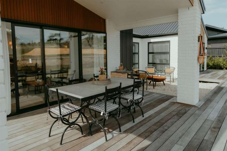 58 Les Wakefield Road_3