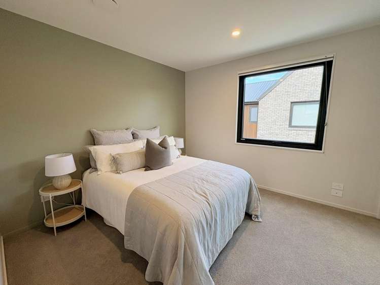 9/8 Akoranga Place Hornby_8