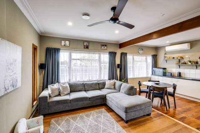 818 Oliphant Road Raureka_2