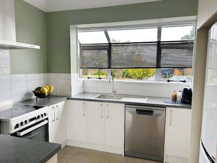 12A Melford Close 11353_1
