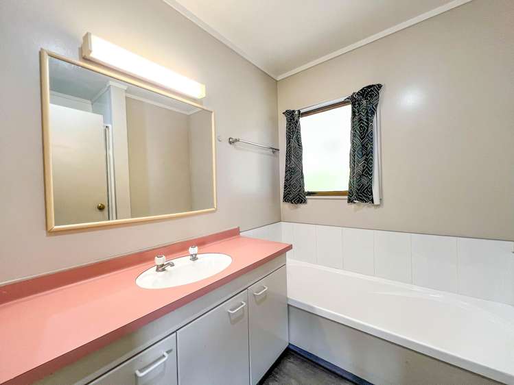 105 Mount View Road Thames_32