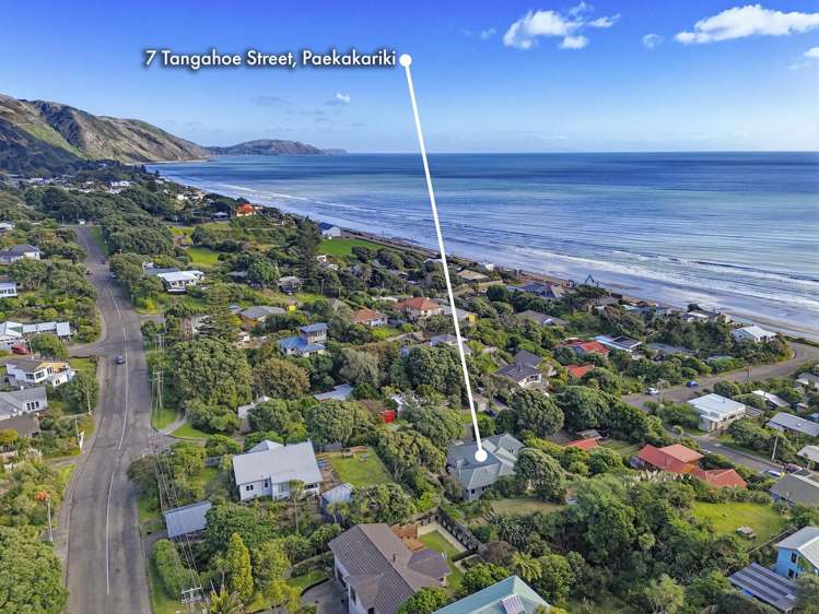 7 Tangahoe Street Paekakariki_60