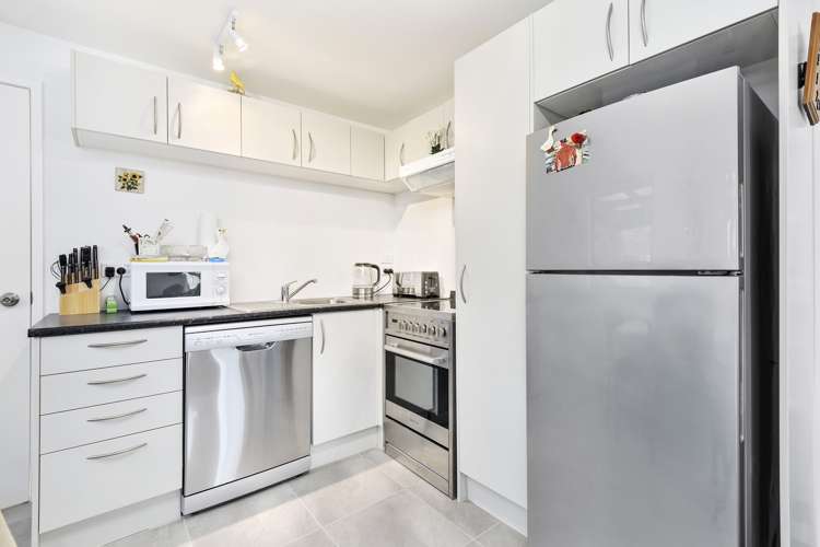 2/19 Glenorchy Street Glen Eden_6