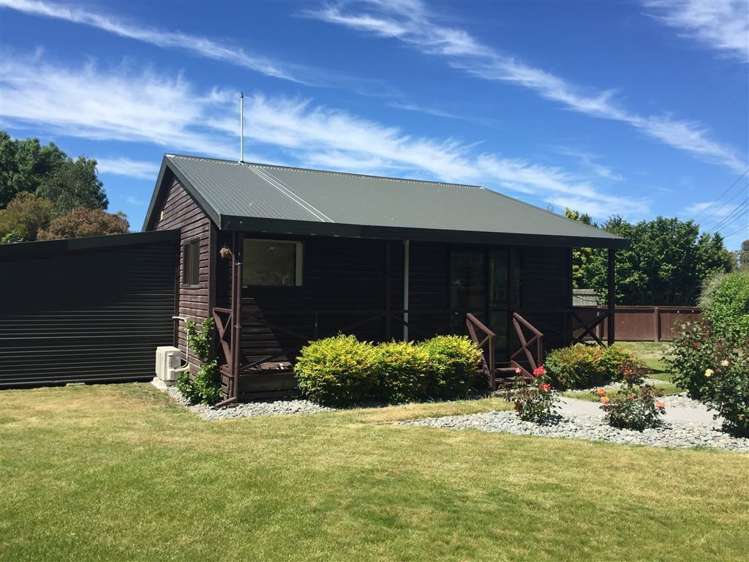 2 School Lane Kirwee_0