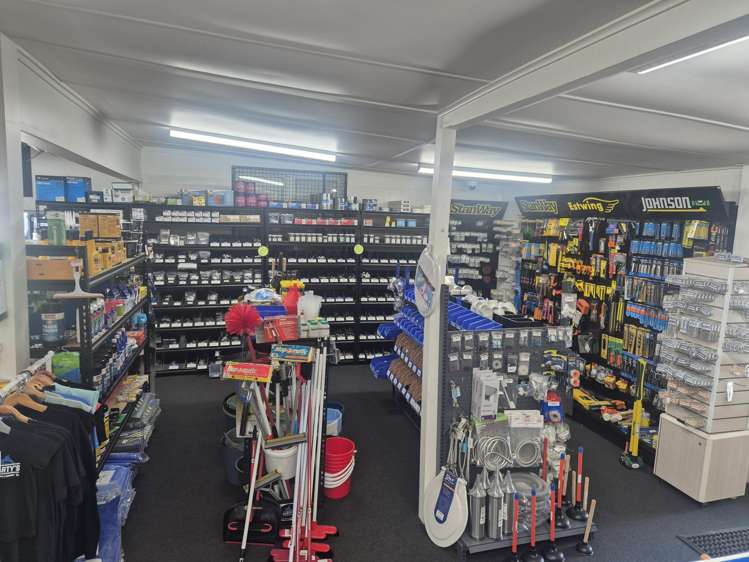 1 Wallis Street Raglan_5