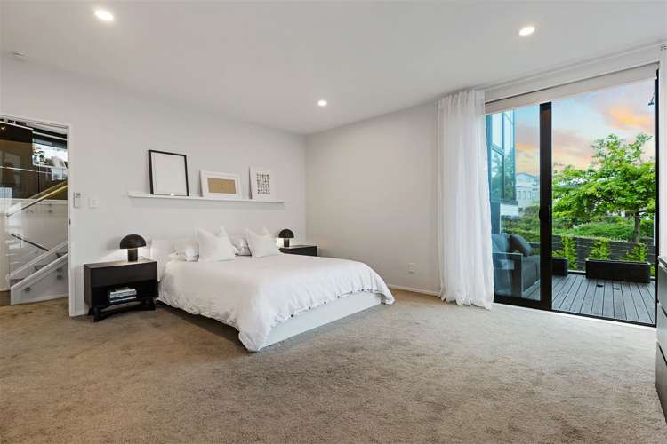 5 Remuremu Street Long Bay_18