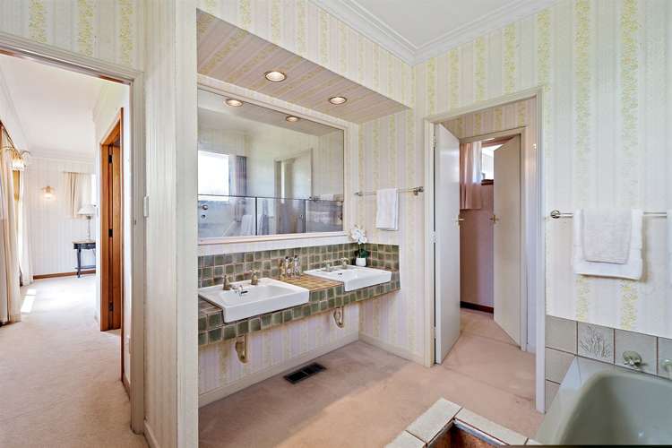 2 Pendene Place Forrest Hill_13