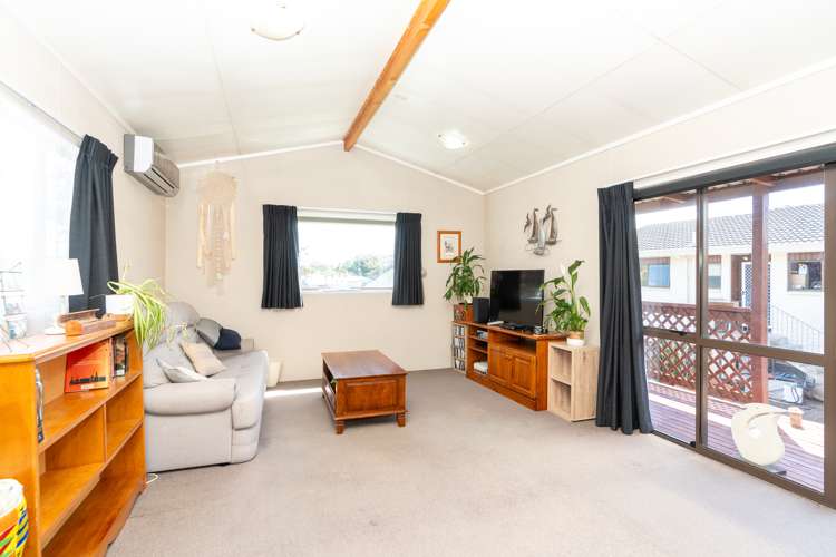 36 Challinor Street Pukete_49