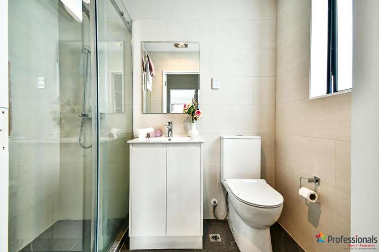 11A Gardiner Grove Mangere_10