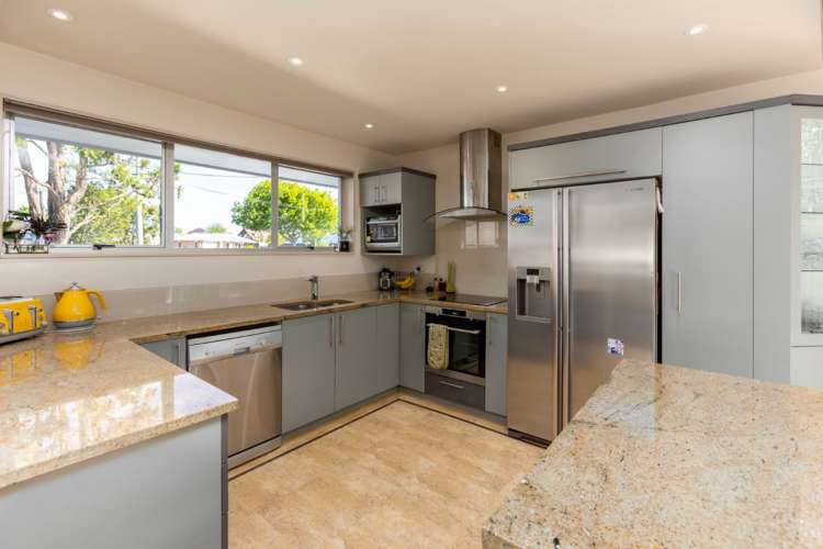 28 Waitikiri Drive Parklands_5