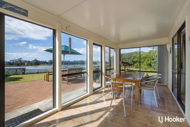 16 Pohutukawa Drive Athenree_10