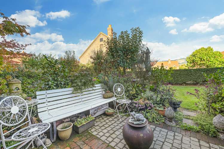 4/6 Quiet Woman Way Monaco_17