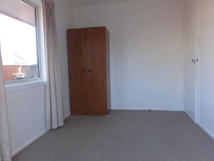 2/11 Powell Crescent Ilam_7