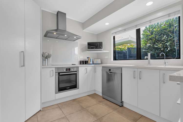 34 Stewart Gibson Place Manurewa_8