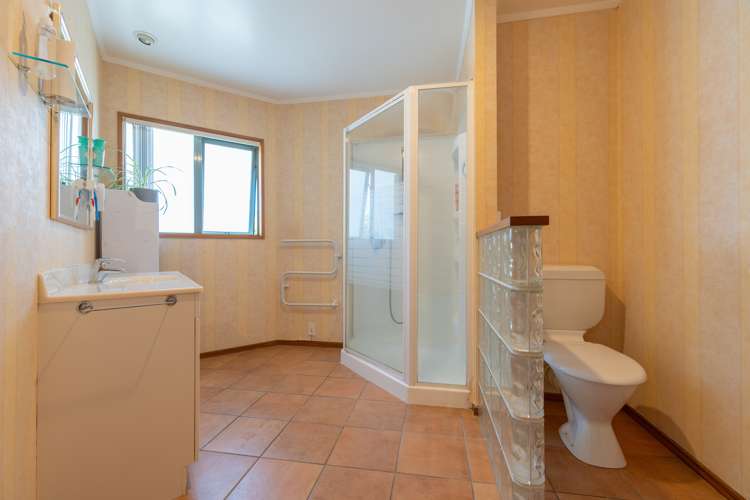 79 Sandy Brown Road Te Anau_16