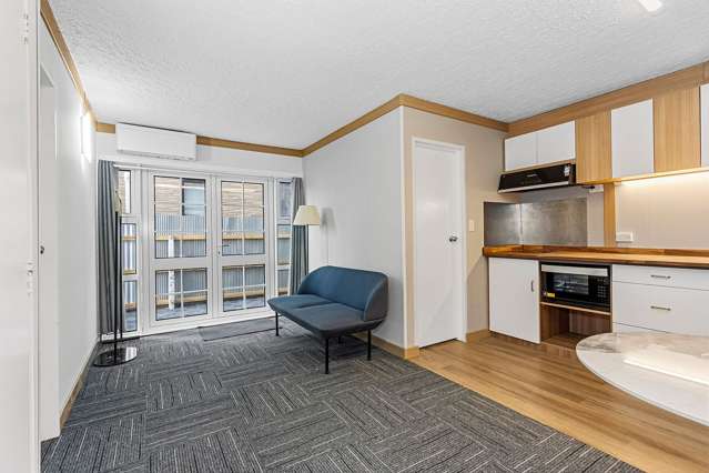 336 Worcester Street Linwood_4