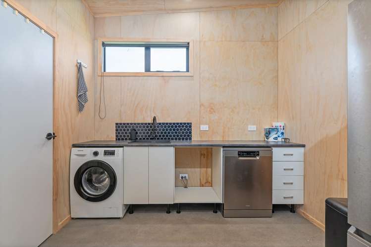 5 Riria Way Matarangi_20