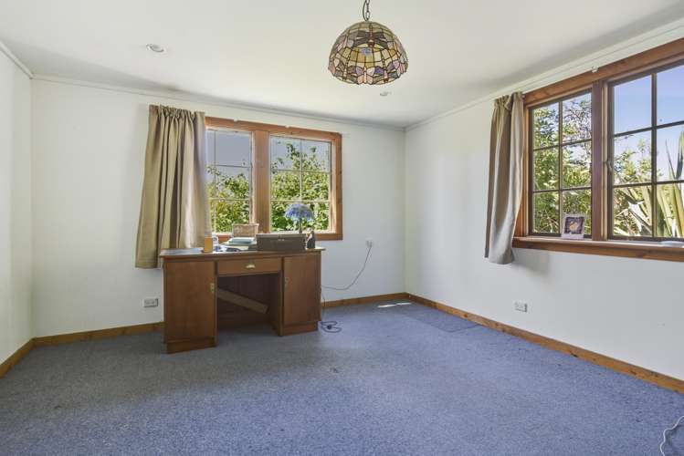 51 Russell Road Seacliff_13