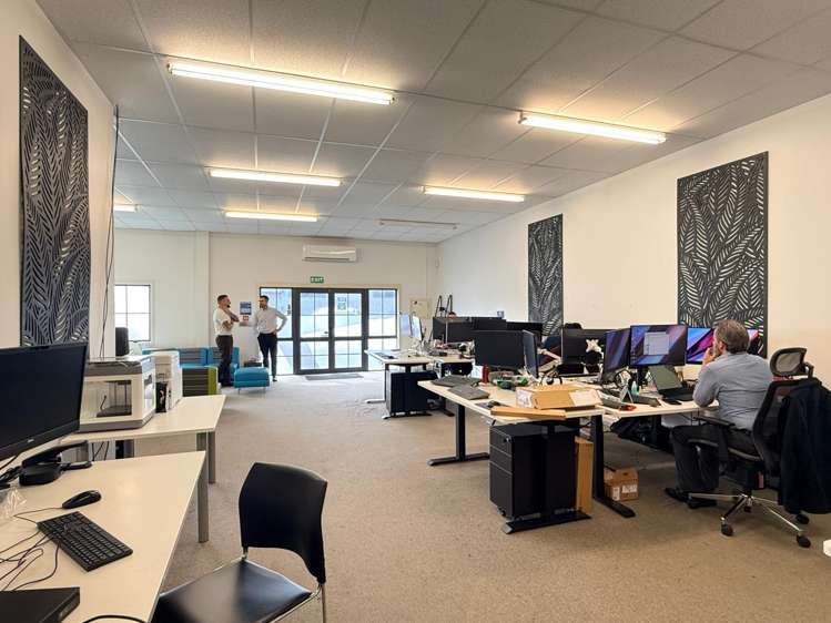 8B Railside Place Dinsdale_3