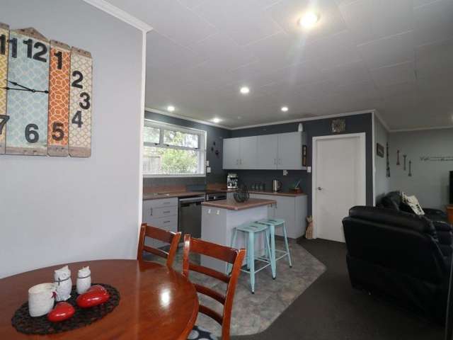 2 Robert Street Otatara_3