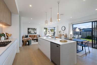 101 Iwa Street_4