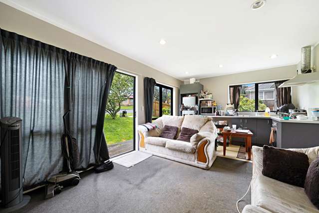 19 Lynwood Road New Lynn_3