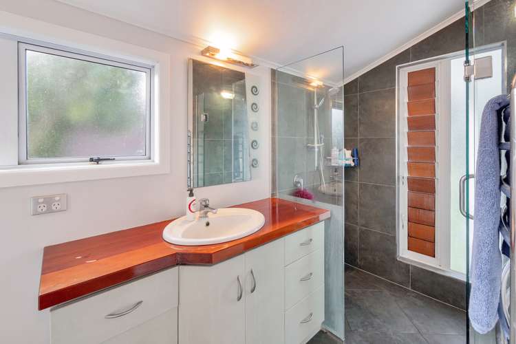 4 James Place Opaheke_13