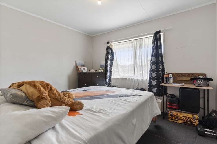 84 Maplesden Drive Clendon Park_11