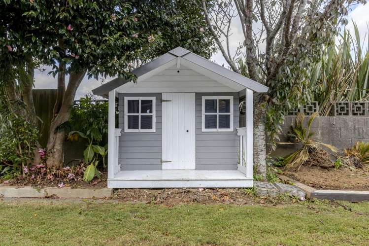 25 Waiwera Place Merrilands_21