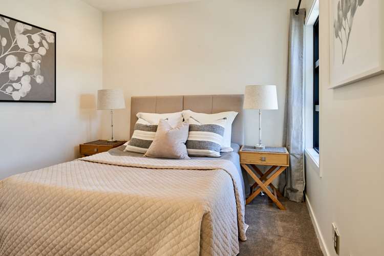 1/125 Thorndon Quay Pipitea_8