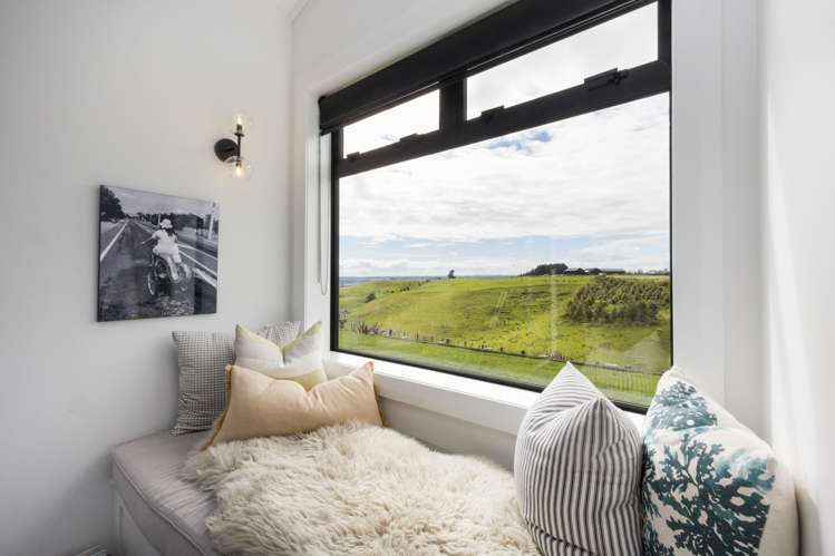 51 View Road Halcombe_15