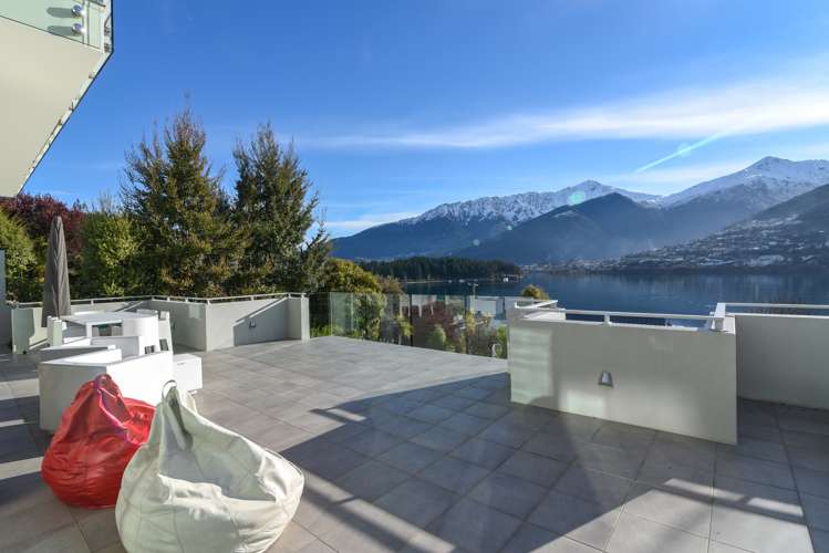 618 Peninsula Road Kelvin Heights_18