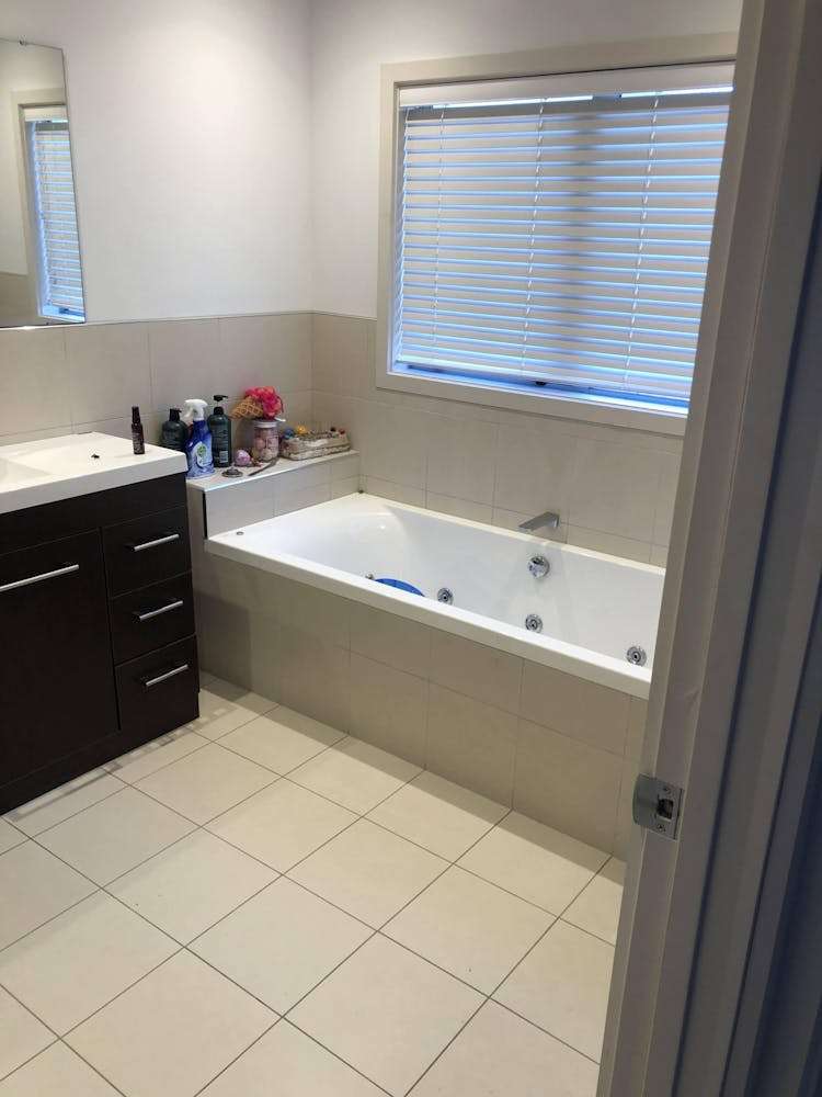 45 Kath Henry Lane Drury_17