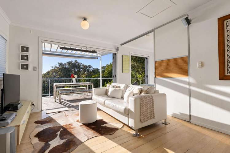 70 Burrell Road Oneroa_15