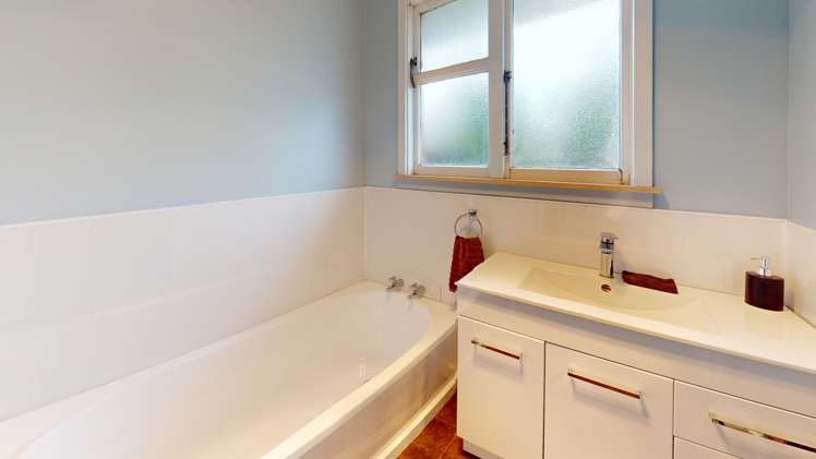 2 Reddecliffe Crescent Hampstead_11