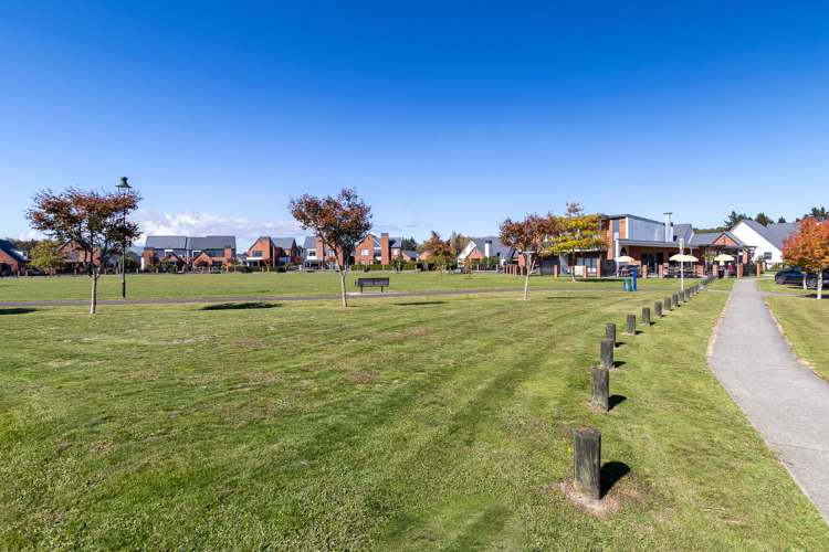 2 Henry Bell Close Leamington_19