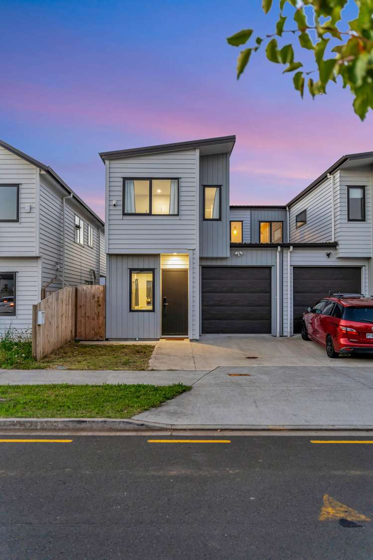 9 John Burn Road Takanini_32