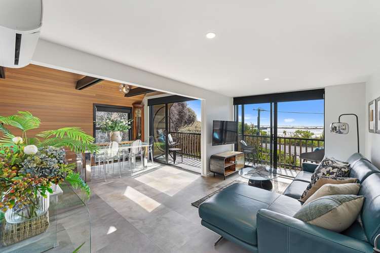 2/80 McCormacks Bay Road_0