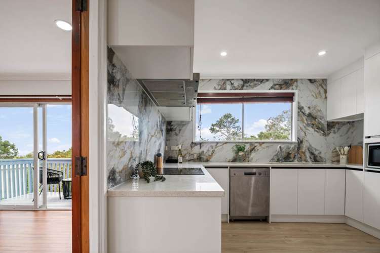 1/7 Dalmeny Close Murrays Bay_16
