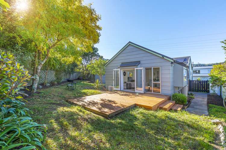 12 John Witton Drive Crofton Downs_14