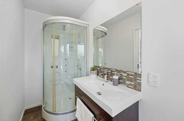 27 Raukawa Road Peka Peka_13