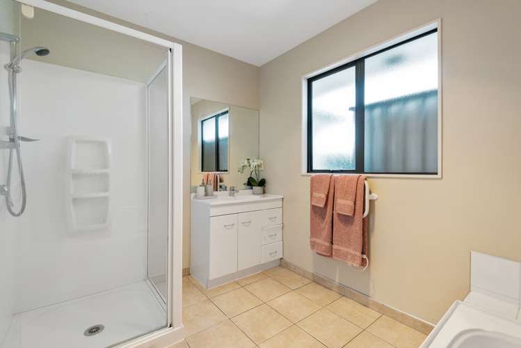 15 Harrys Way Redwood_17